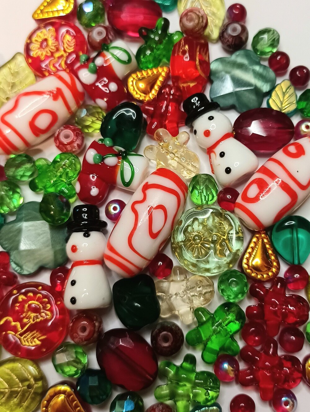 Christmas Lampwork and assorted glass bead mix jewelry making supplies 100pcs